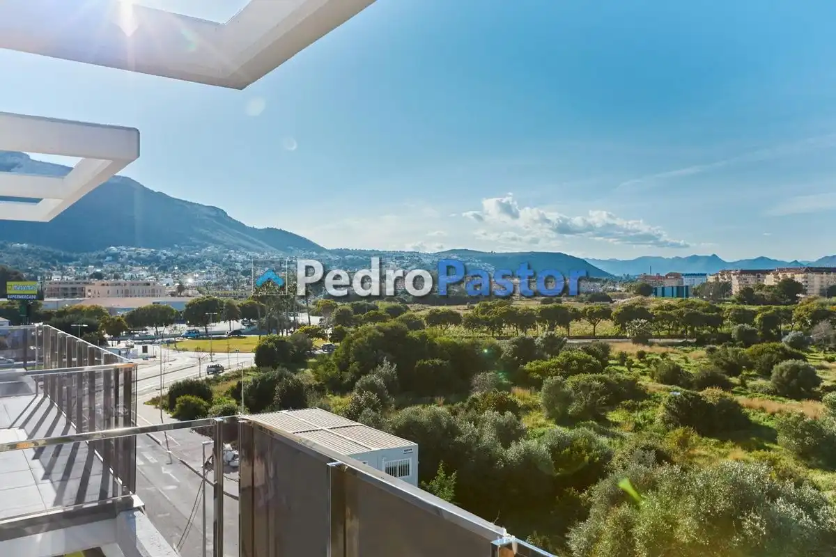 Terrasse von Dachboden zum Verkauf in Dénia mit Klimaanlage, Heizung und Privatgarten