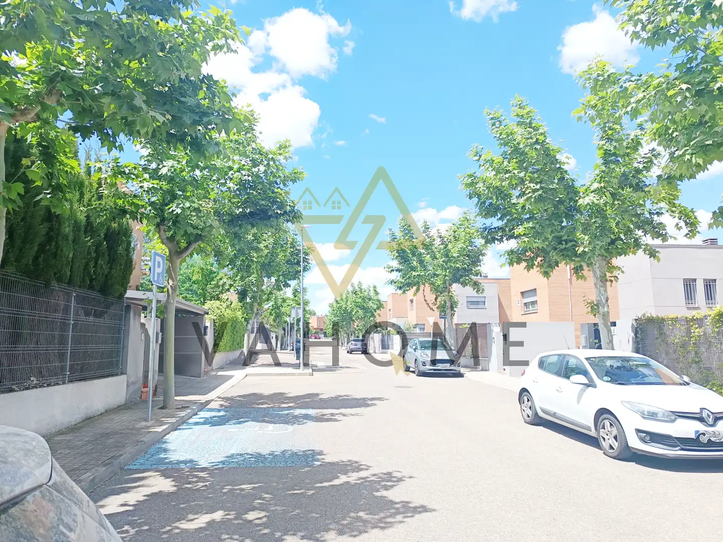Vista exterior de Casa adosada en venta en Bargas con Aire acondicionado, Calefacción y Terraza