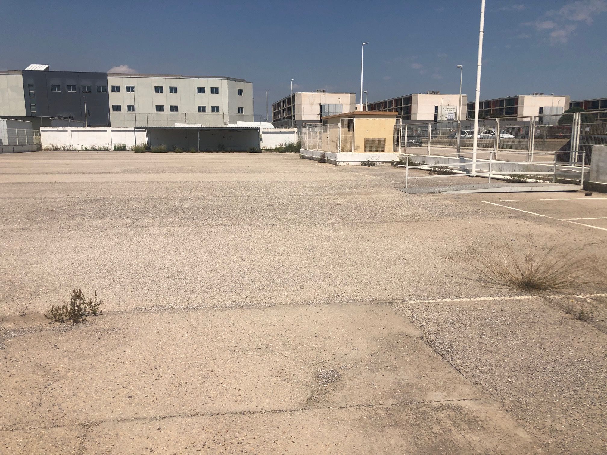 Parking of Garage to rent in Manises