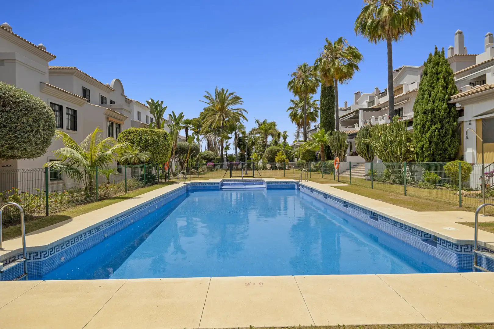 Apartament amb piscina en venda a Marbella Centro