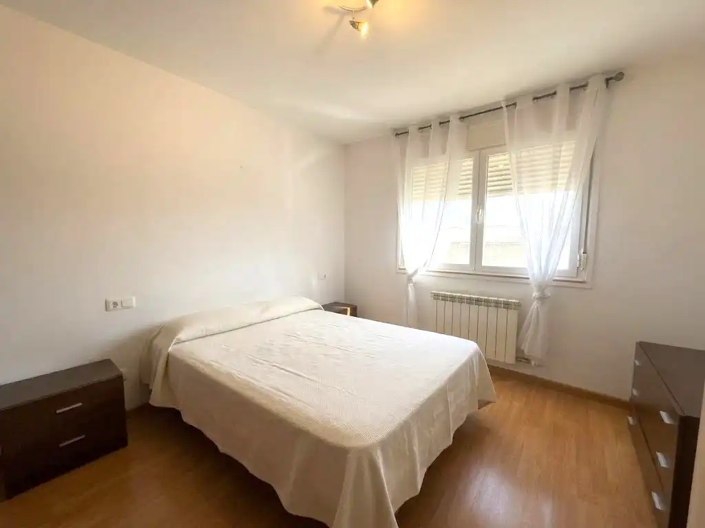 Apartamento con ascensor en venta en Calle Río Sequino, imagen 2