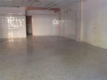 Local comercial en venda a C. Uribiguela 4