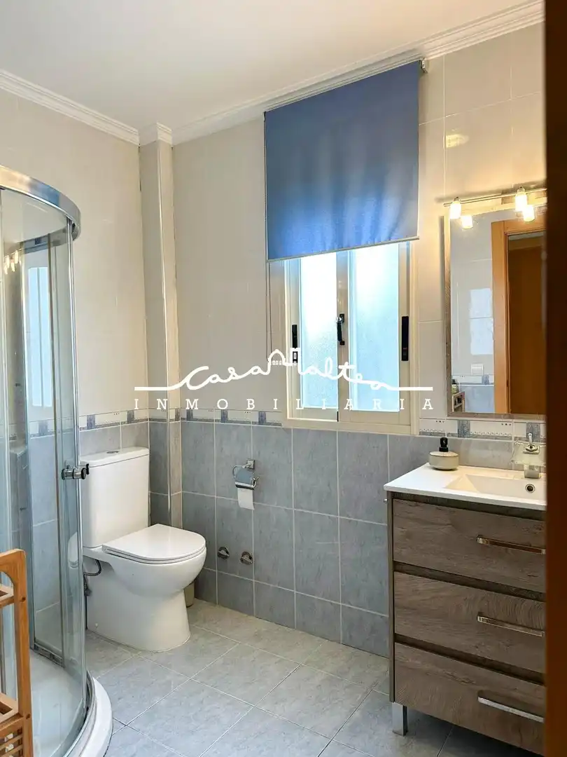 Baño de Casa o chalet en venta en L'Alfàs del Pi con Aire acondicionado, Jardín privado y Terraza