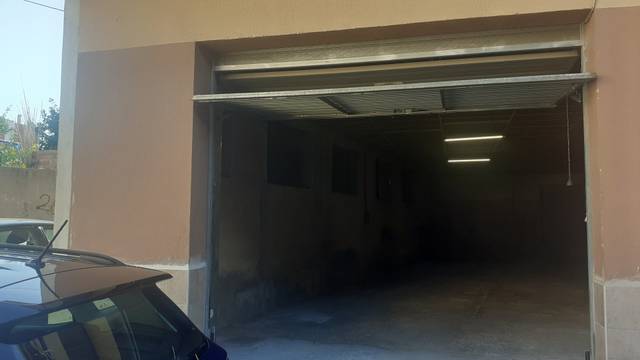 Local comercial en Alquiler en Les Roquetes