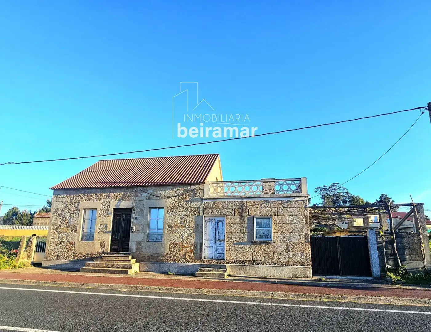 Außenansicht von Haus oder Chalet zum Verkauf in Ribeira mit Terrasse