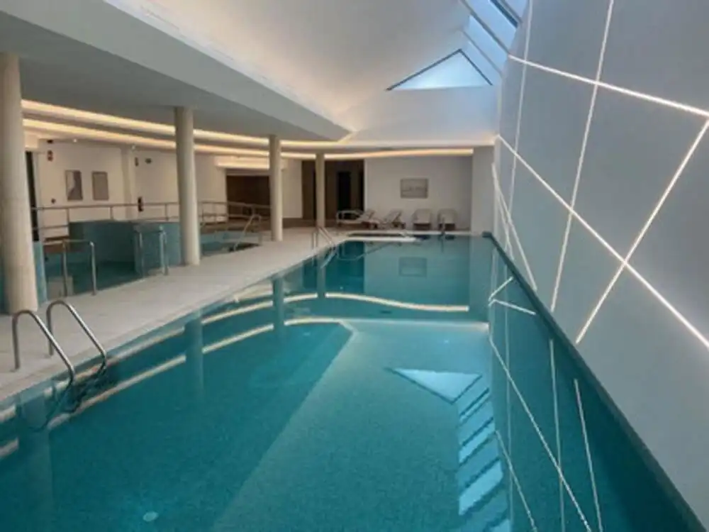 Swimming pool of Apartments for rent in Estepona  with Air Conditioner, Terrace and Swimming Pool