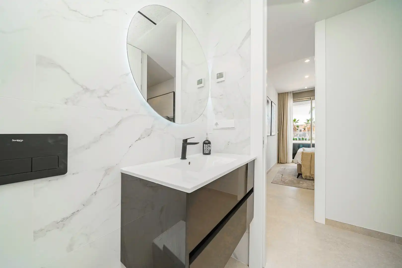 Bathroom of Apartments for sale in Orihuela Costa