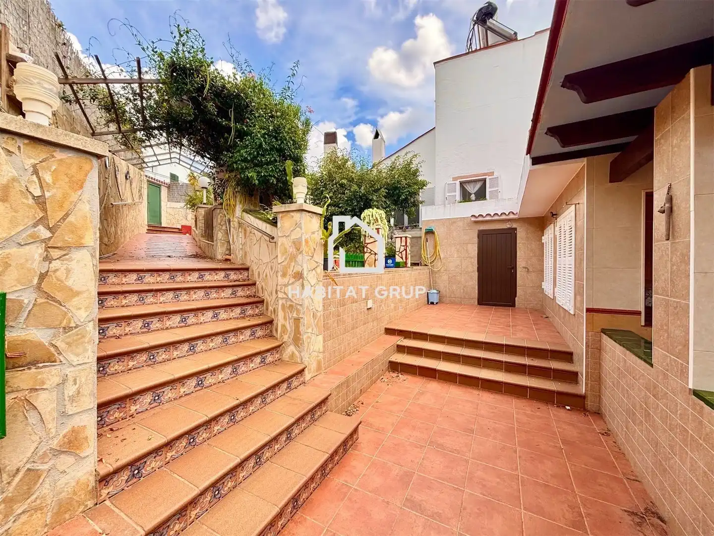 Vista exterior de Dúplex en venta en Ciutadella de Menorca con Aire acondicionado, Calefacción y Jardín privado