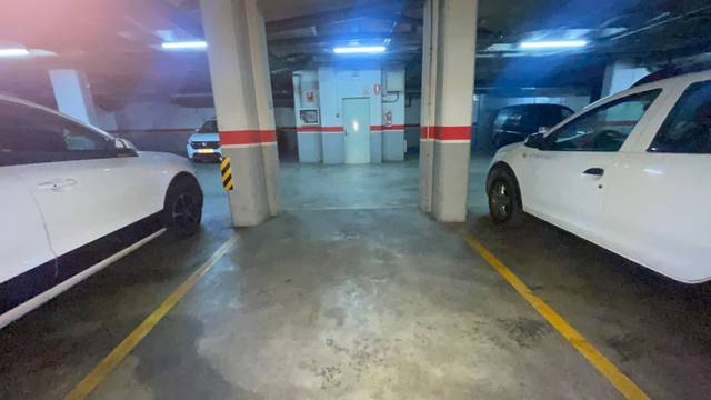 Garaje en Alquiler en Zona Esportiva