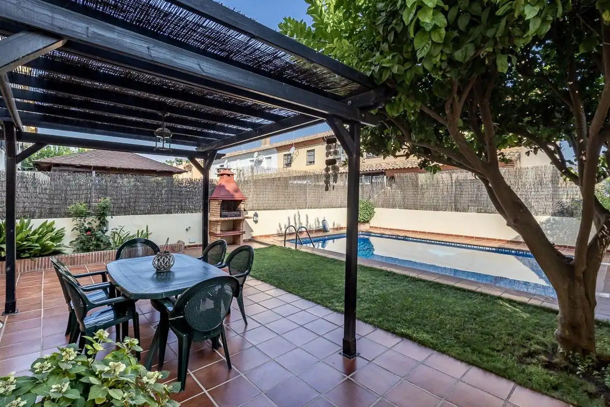 Terraza de Casa adosada en venta en Las Gabias con Calefacción, Jardín privado y Terraza