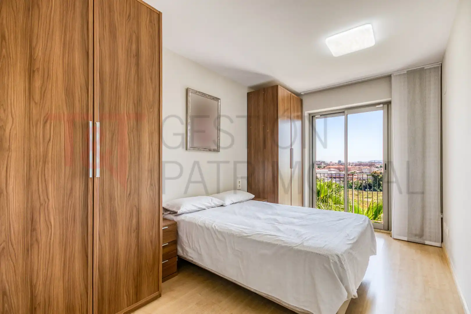 Bedroom of Flat for sale in Sabadell  with Air Conditioner, Heating and Terrace