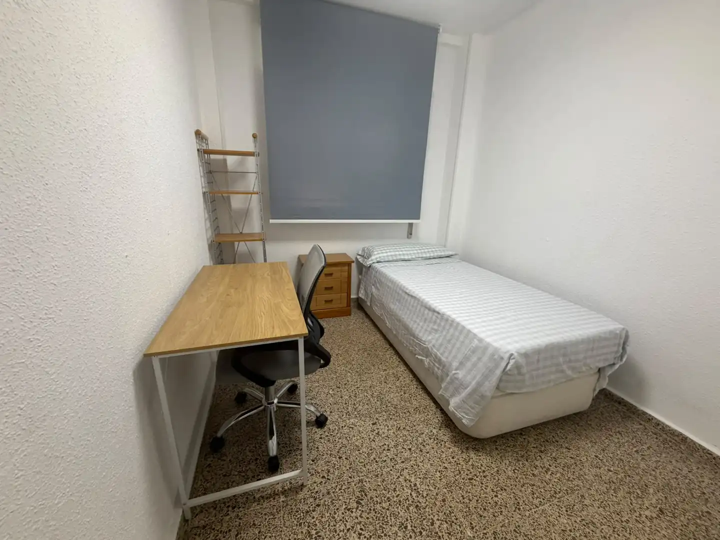 Flat with terrace to rent in Calle Santa María del Valle 17, imagen 27