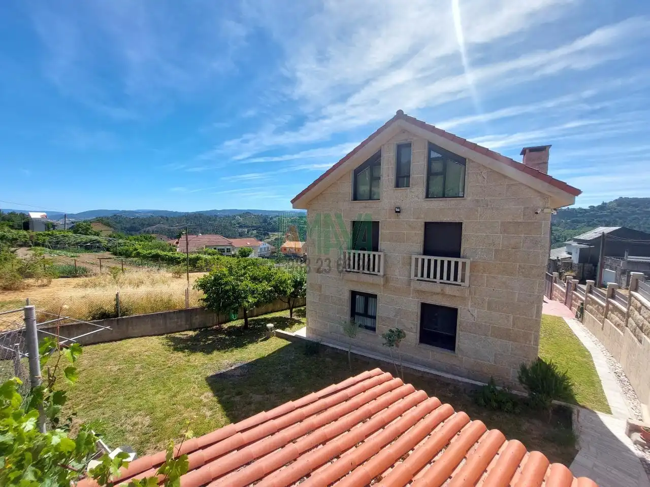 Vista exterior de Casa o xalet en venda en Barbadás amb Calefacció, Jardí privat i Terrassa