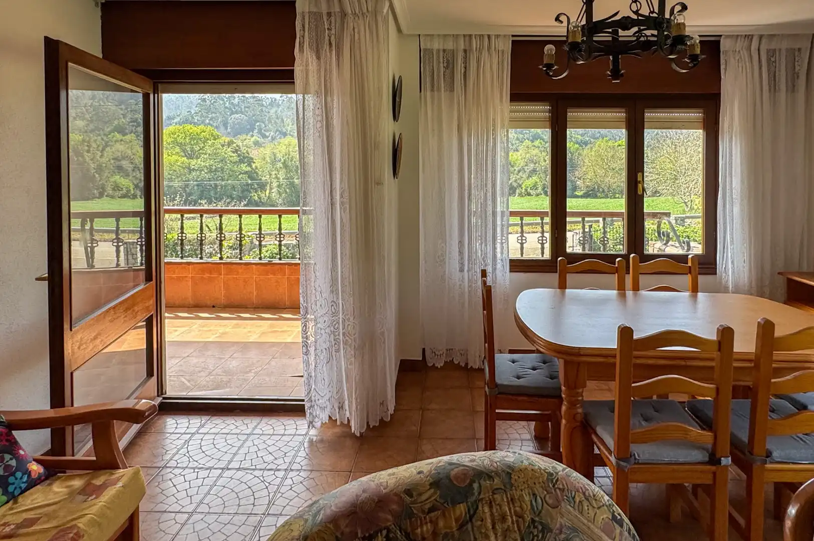 Comedor de Casa o chalet en venta en Alfoz de Lloredo con Jardín privado