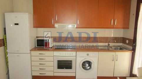 Foto 4 de Apartamento de alquiler en Valdepeñas, Ciudad Real