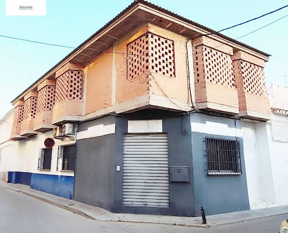 Casa-chalet en Venta en Feria