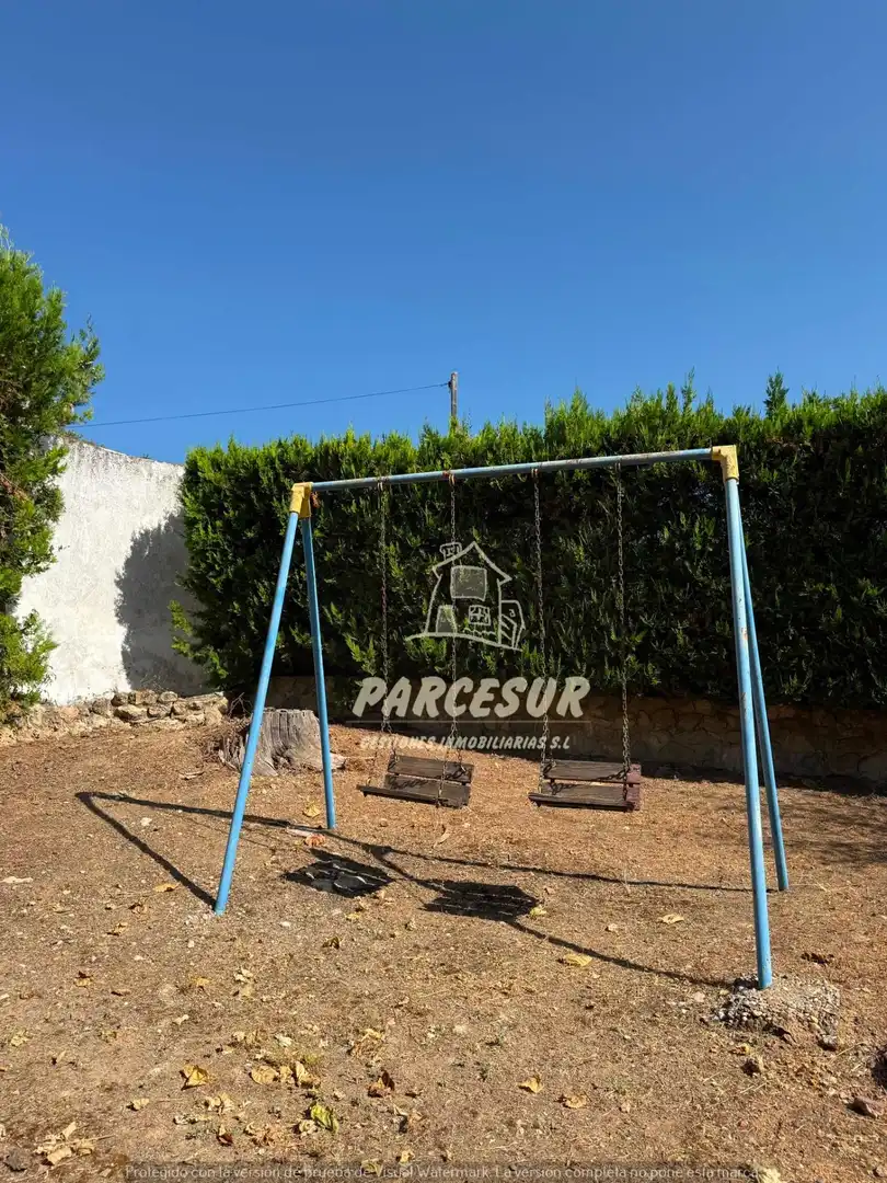 Aparcament de Finca rústica en venda en Almodóvar del Río amb Aire condicionat, Jardí privat i Terrassa