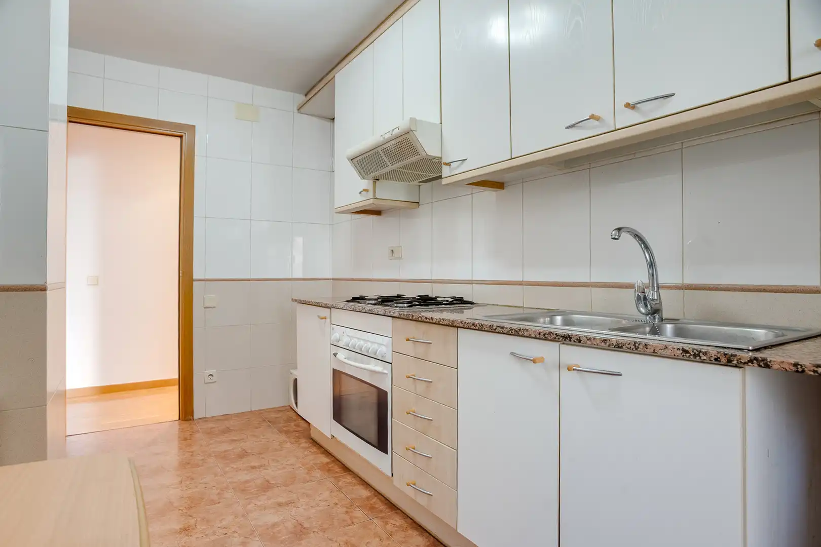 Cocina de Piso en venta en Sant Adrià de Besòs con Calefacción y Balcón
