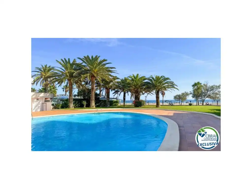 Studio with lift for sale in Avenida De La Gola De L'Estany 10