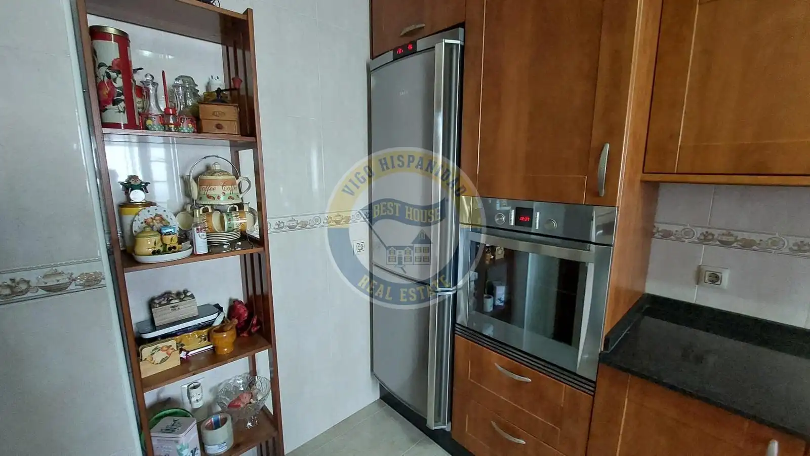 Cocina de Piso en venta en Vigo  con Calefacción, Parquet y Trastero