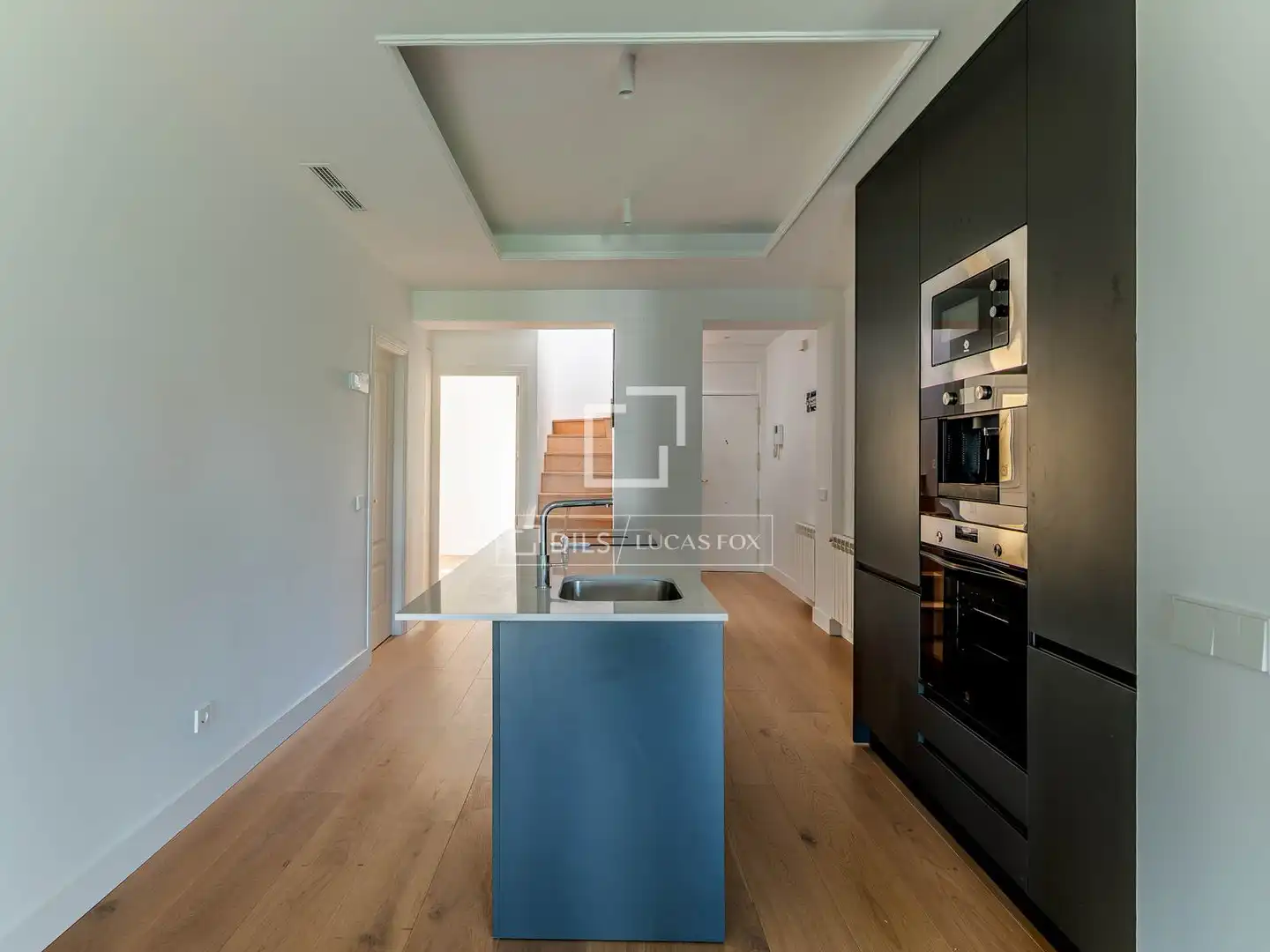 Kitchen of Attic for sale in Madrid  with Air Conditioner, Heating and Parquet flooring