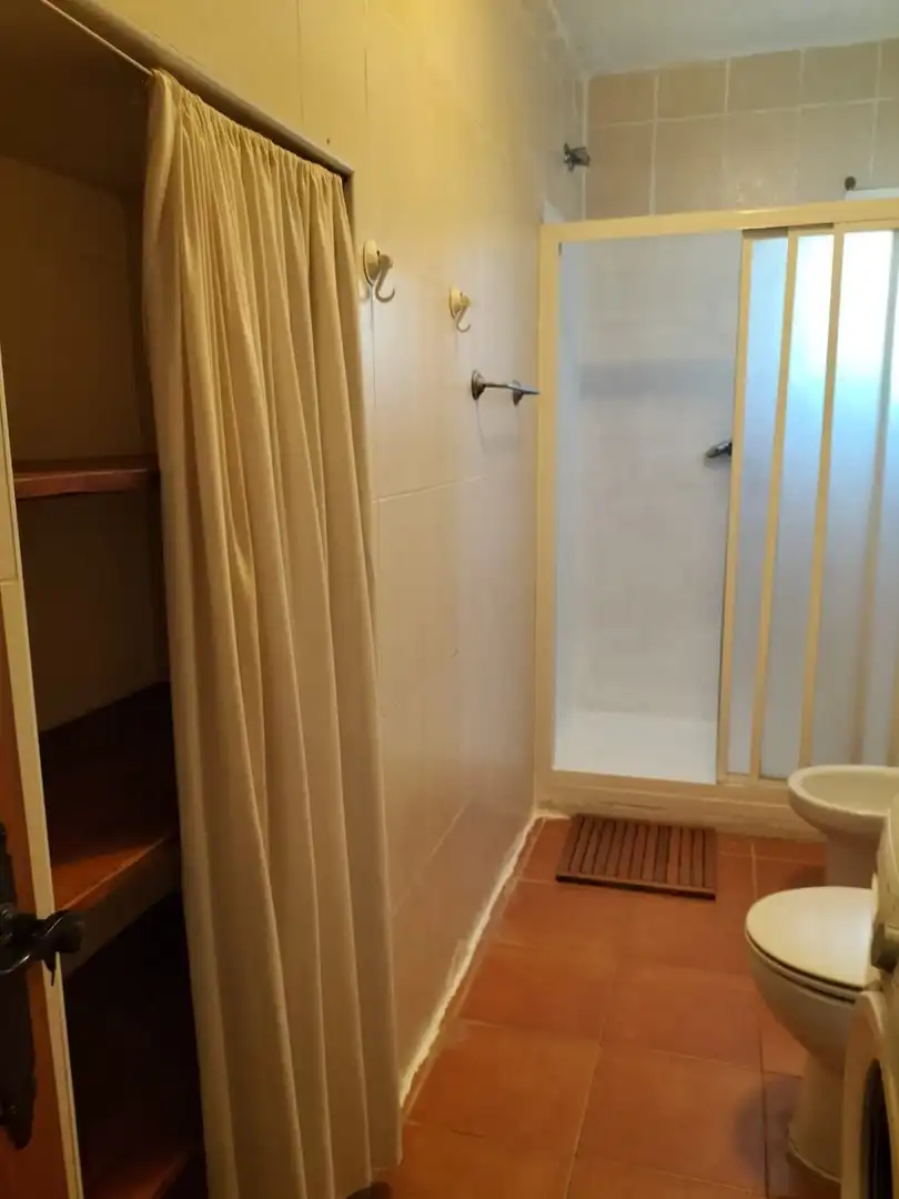 Badezimmer von Country house zur Miete in Málaga mit Klimaanlage