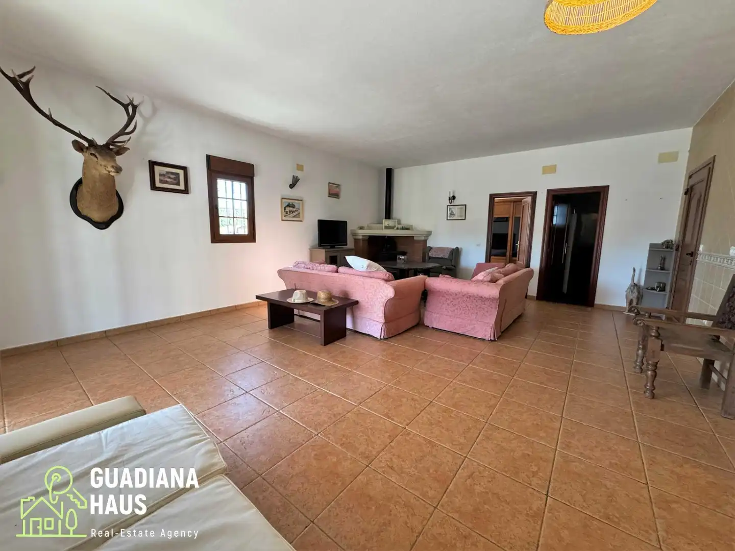 Living room of Country homes for sale in San Silvestre de Guzmán