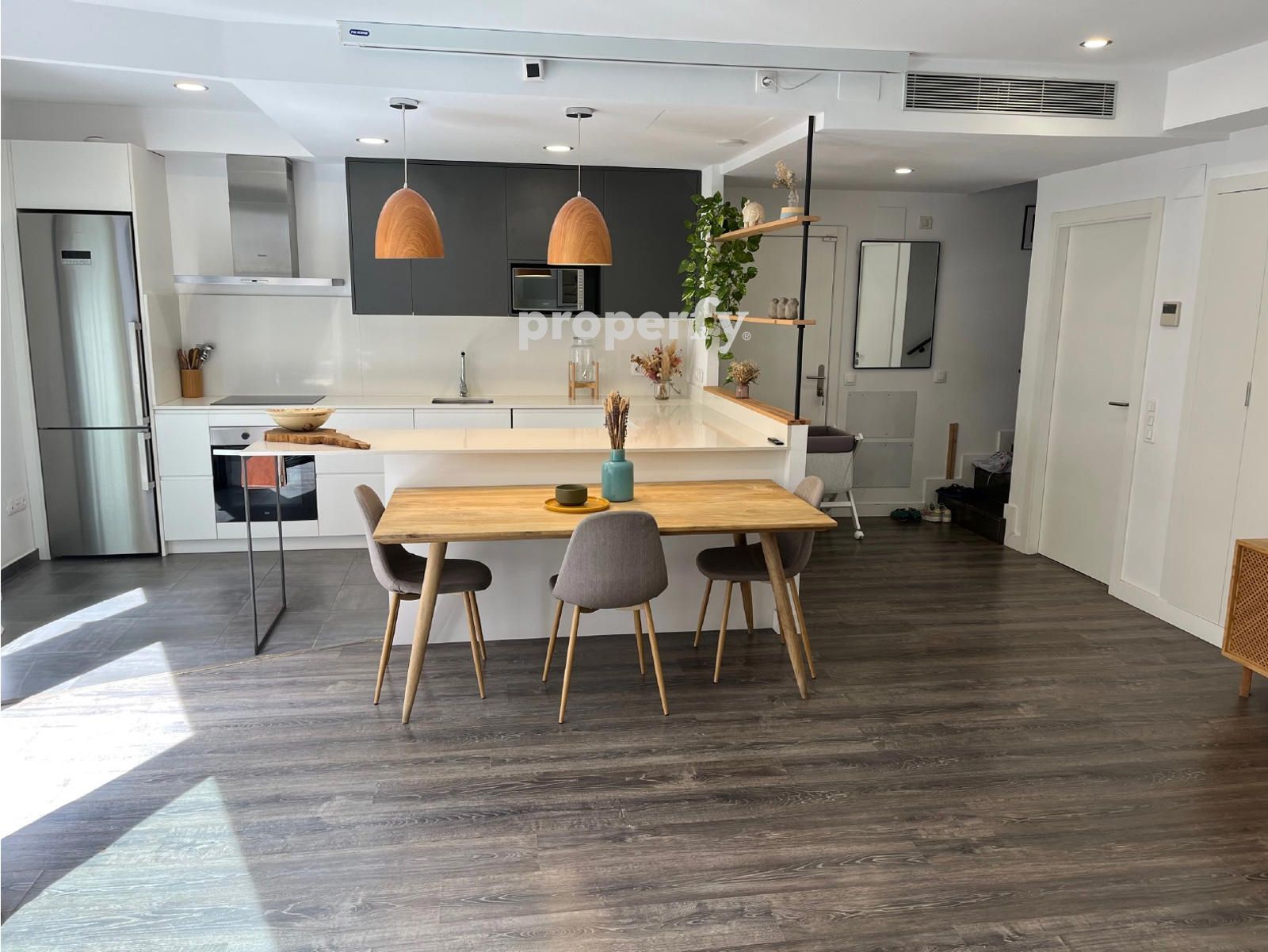 Kitchen of Duplex for sale in  Barcelona Capital  with Air Conditioner, Heating and Private garden