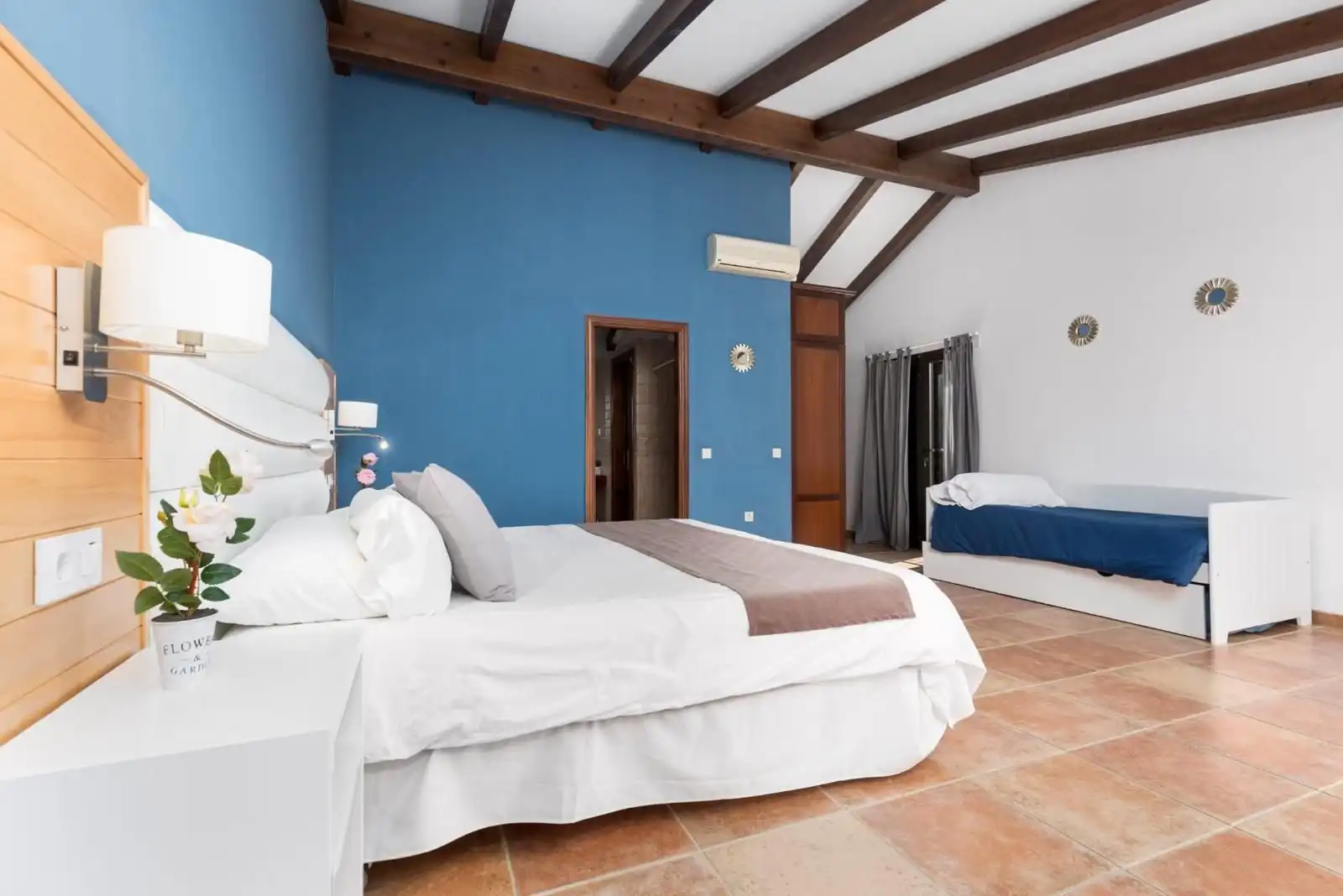 Habitación de Casa o chalet en venta en Pájara con Aire acondicionado, Jardín privado y Piscina