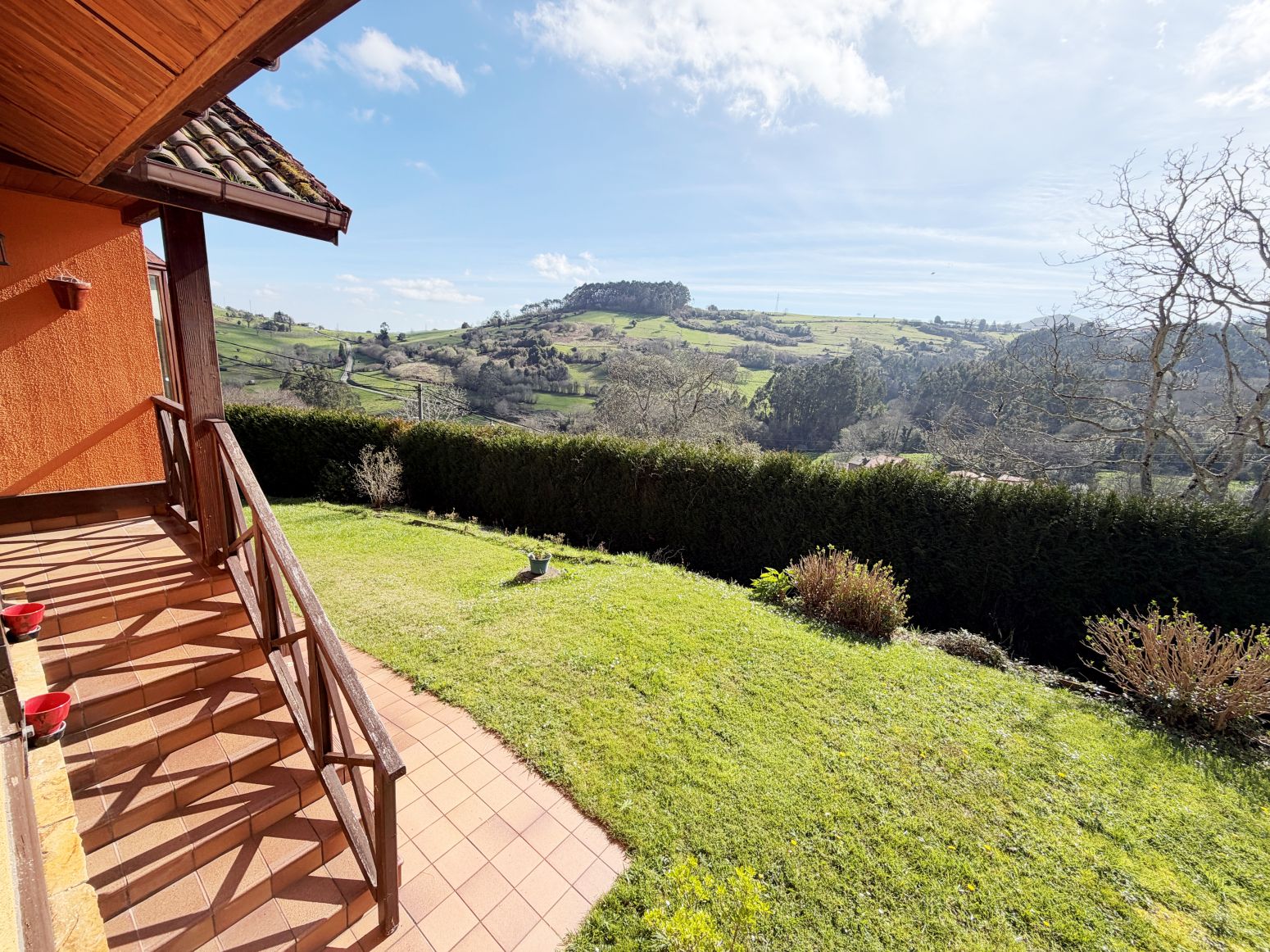 Jardí de Casa o xalet en venda en Illas amb Calefacció, Parquet i Terrassa