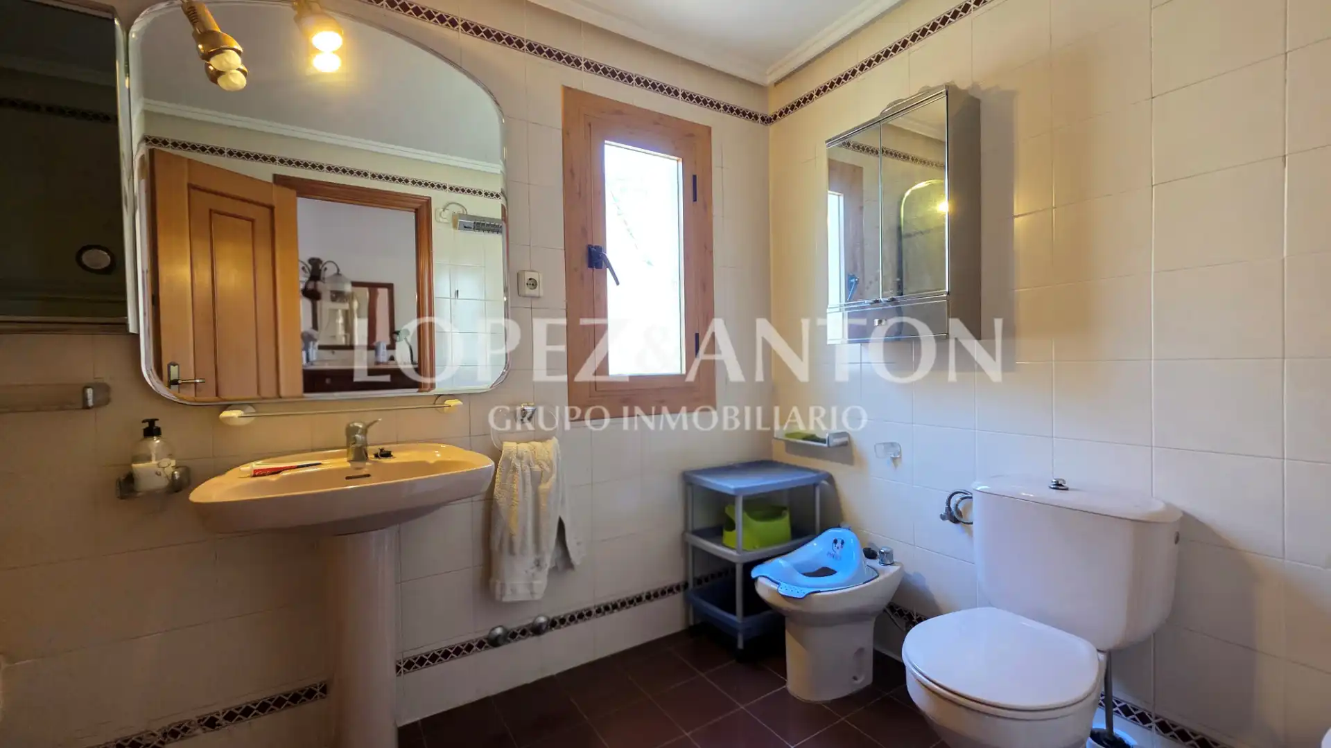 Baño de Casa o chalet en venta en San Antonio de Benagéber con Aire acondicionado, Calefacción y Jardín privado