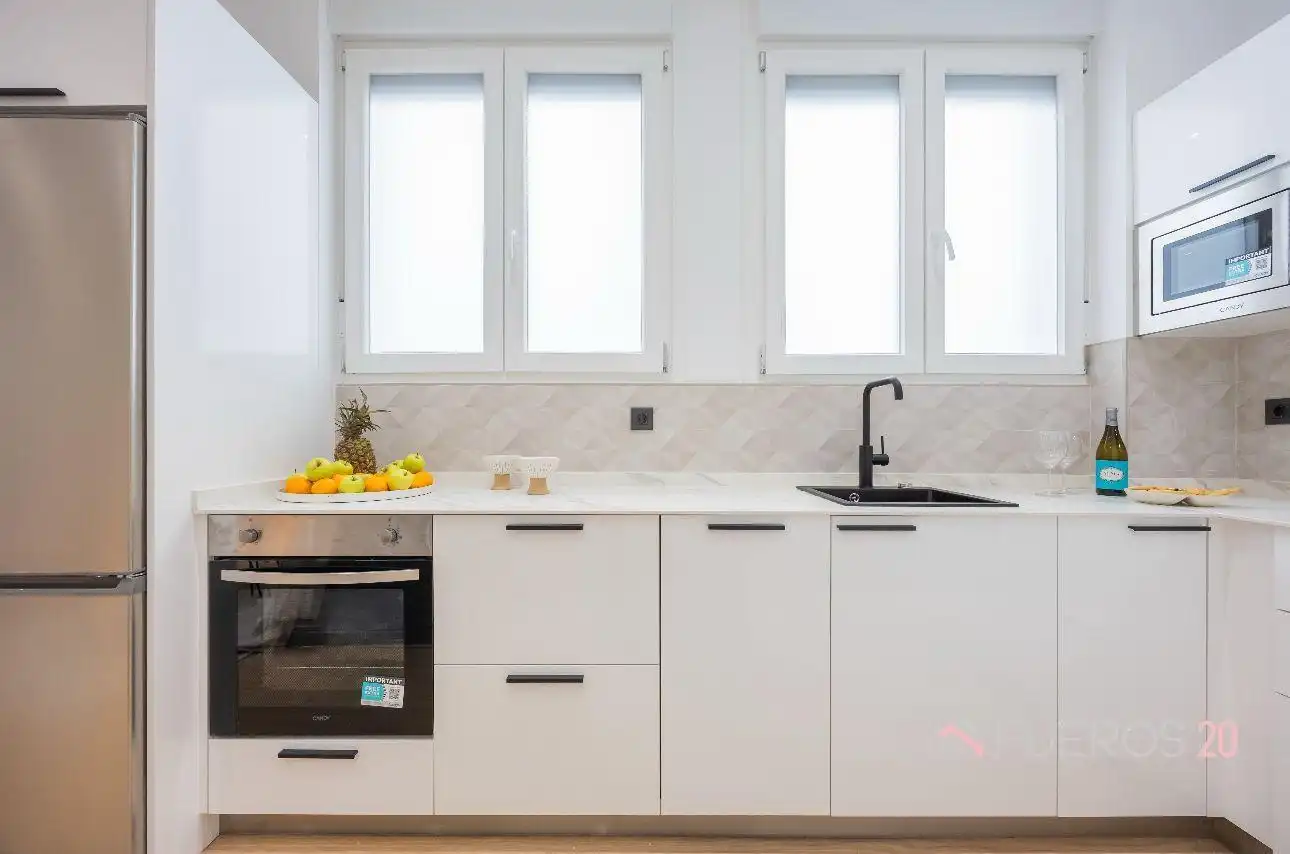 Cocina de Piso en venta en Getxo  con Calefacción y Amueblado