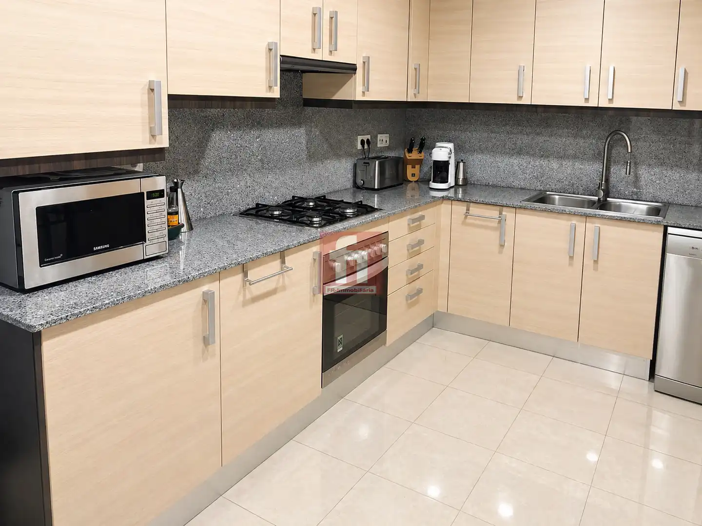 Cocina de Piso en venta en Sabadell con Aire acondicionado, Calefacción y Trastero