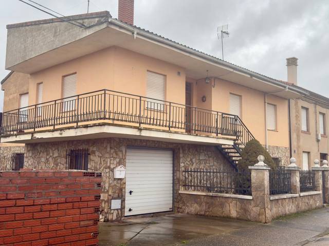 Casa-chalet en Venta en Llamas de la Ribera