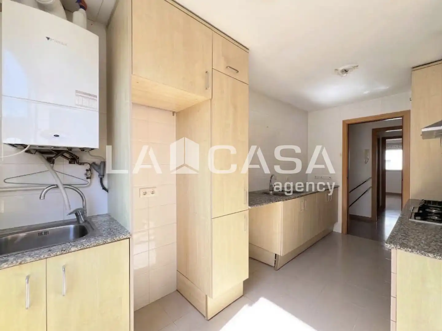Cocina de Piso en venta en Badalona con Calefacción y Balcón