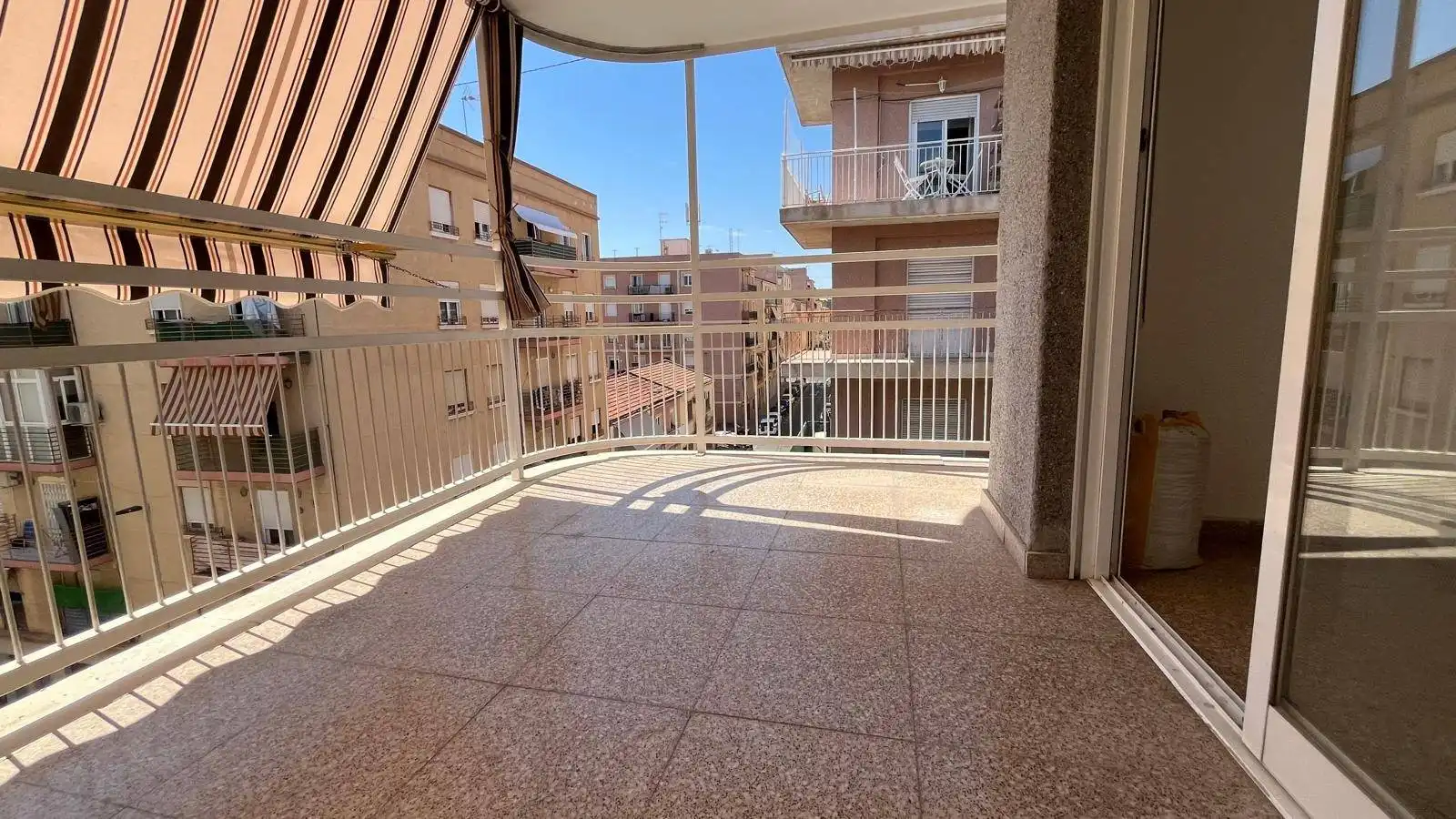 Terrassa de Pis en venda en Elche / Elx amb Terrassa i Balcó