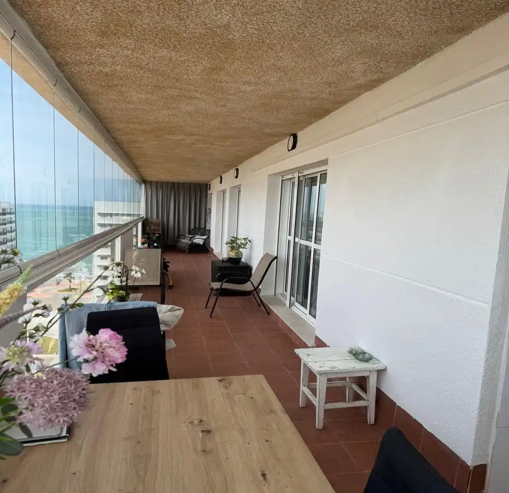 Terraza de Ático en venta en La Manga del Mar Menor con Aire acondicionado, Terraza y Piscina