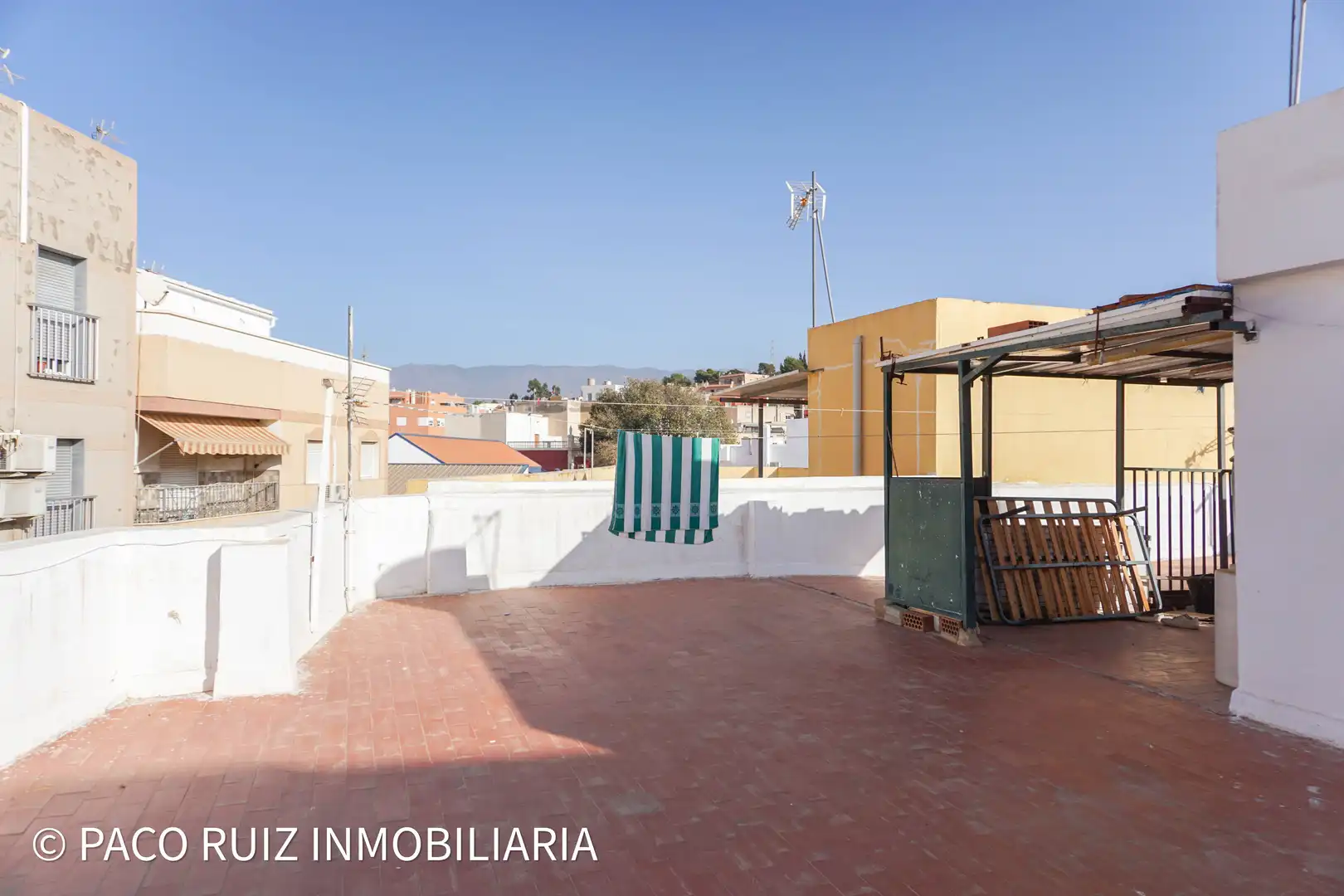 Vista exterior de Casa o chalet en venta en Viator con Amueblado y Balcón