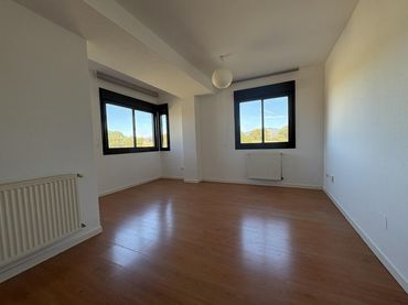 Duplex con piscina in affitto a Calle Jazmines