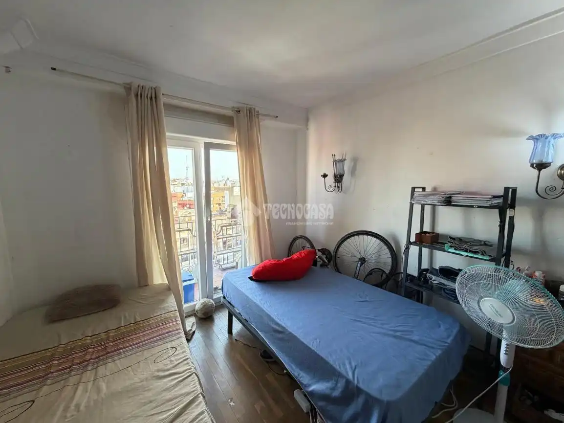Habitación de Piso en venta en Zaragoza con Calefacción, Parquet y Terraza