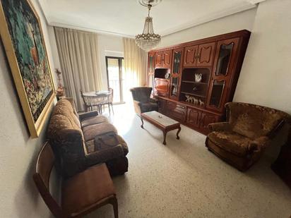 Living room of Flat for sale in Salamanca Capital  with Balcony