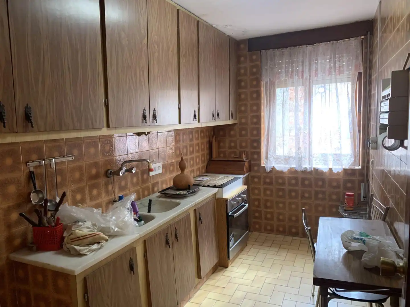 Küche von Wohnung zum Verkauf in Eslida mit Terrasse, Abstellraum und Balkon