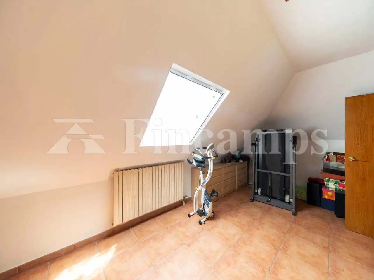 Haus oder Chalet zum Verkauf in Cerdanyola del Vallès mit Klimaanlage, Heizung und Privatgarten