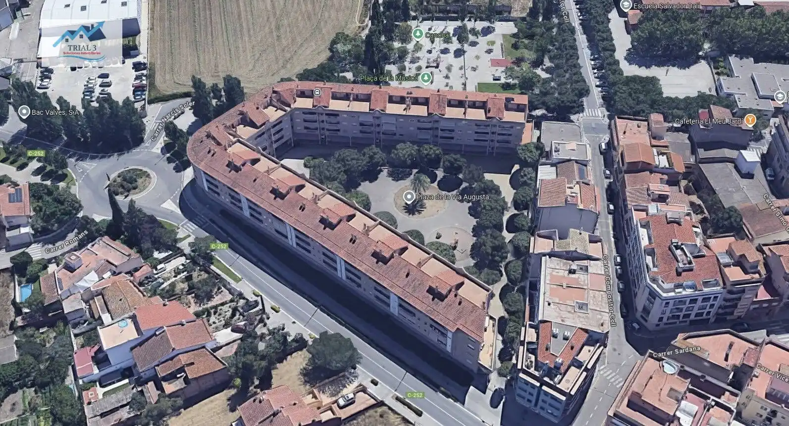 Exterior view of Flat for sale in Figueres  with Terrace, Storage room and Balcony