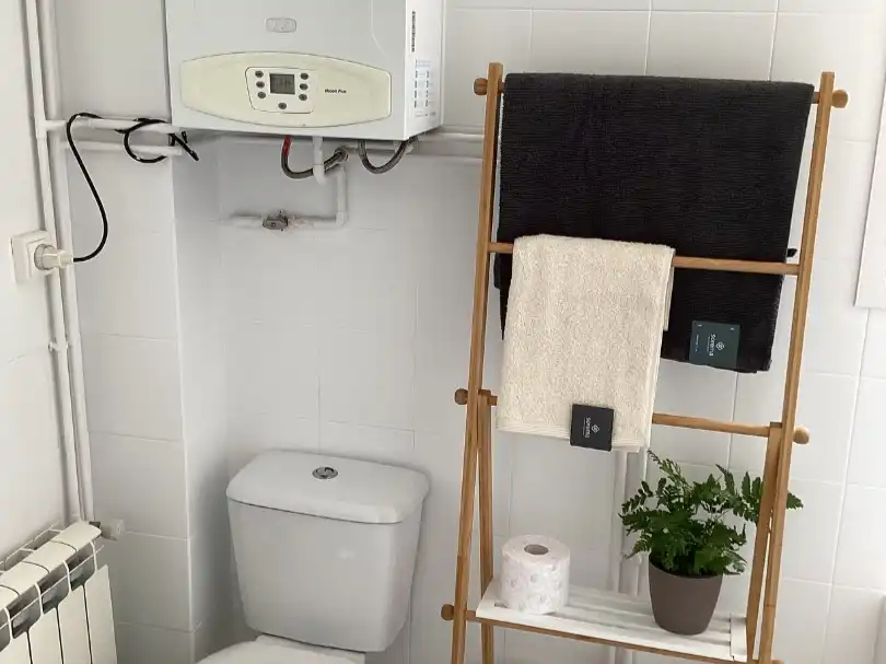 Bany de Pis de lloguer en Sitges amb Calefacció, Terrassa i Piscina