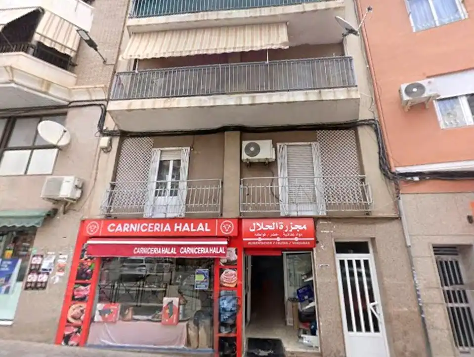 Piso en venta en Hermanos Navarro Caracena