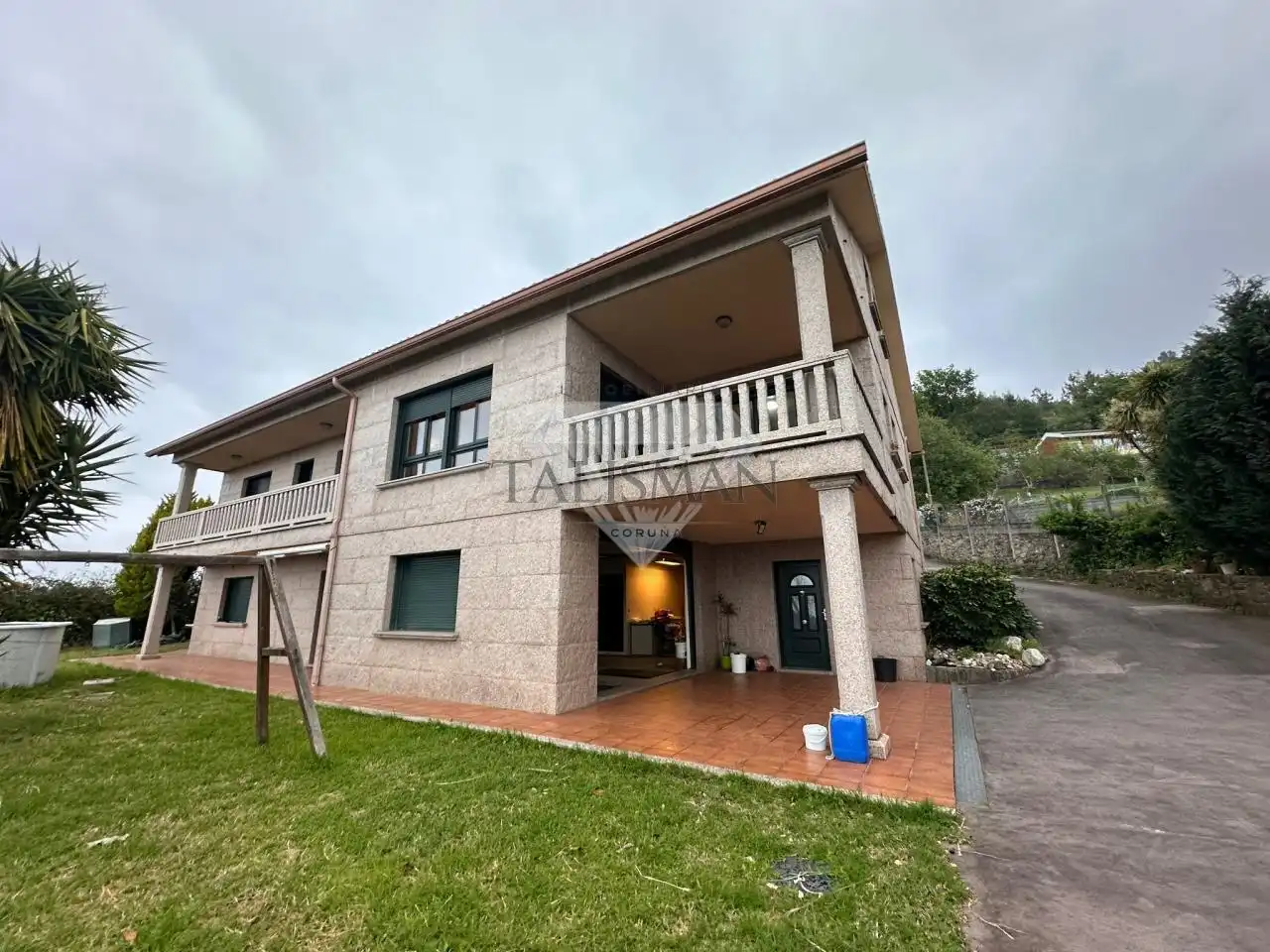 Exterior view of Houses for sale in Marín  with Heating, Private garden and Parquet flooring