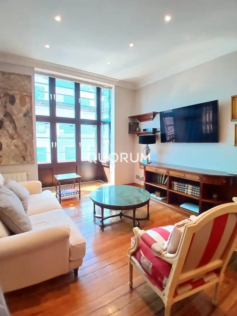 Sala de estar de Piso en venta en Bilbao  con Calefacción y Balcón