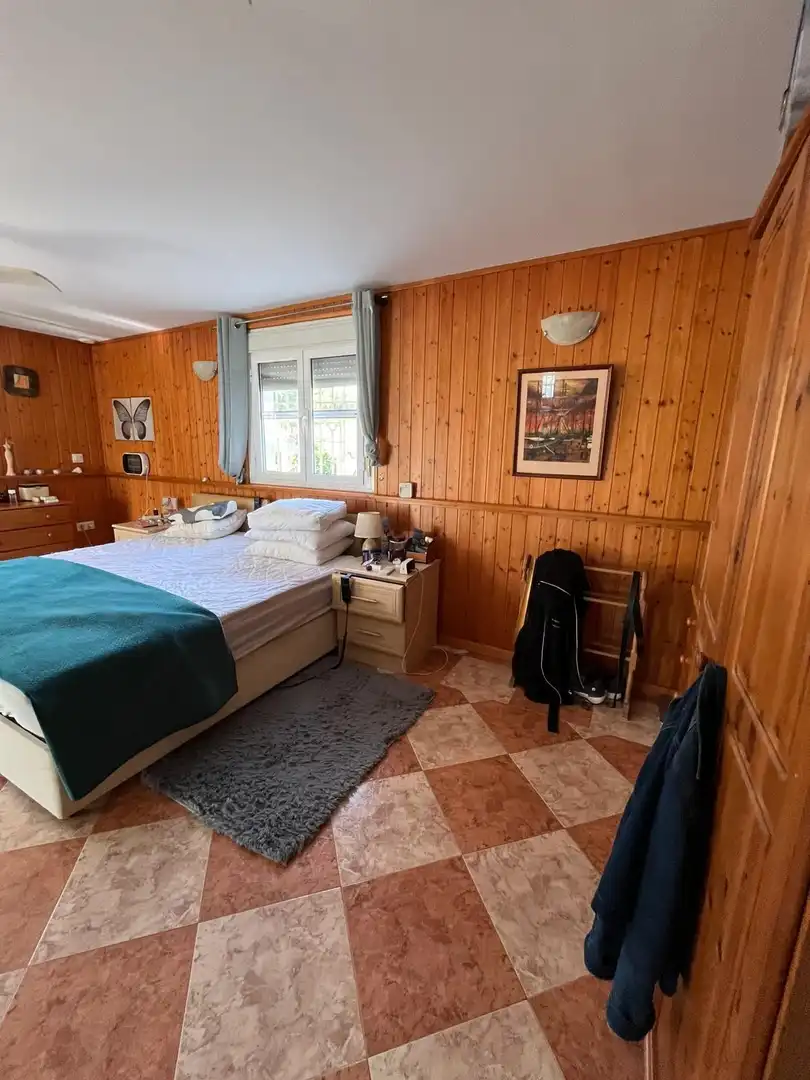 Schlafzimmer von Country house zum Verkauf in Chiclana de la Frontera mit Privatgarten, Abstellraum und Schwimmbad