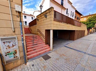 Aparcamiento en alquiler en Calle Herrerías